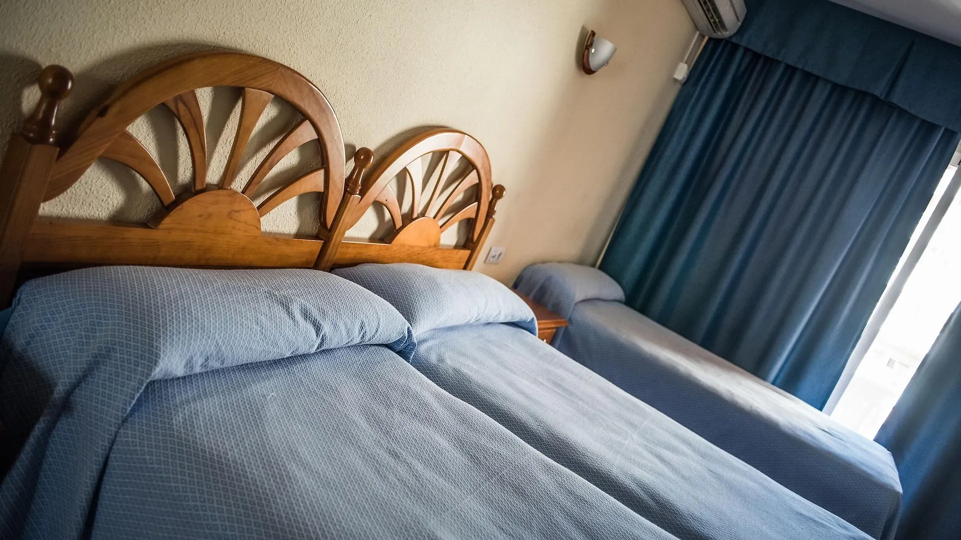 Hotel Parasol By Dorobe Torremolinos