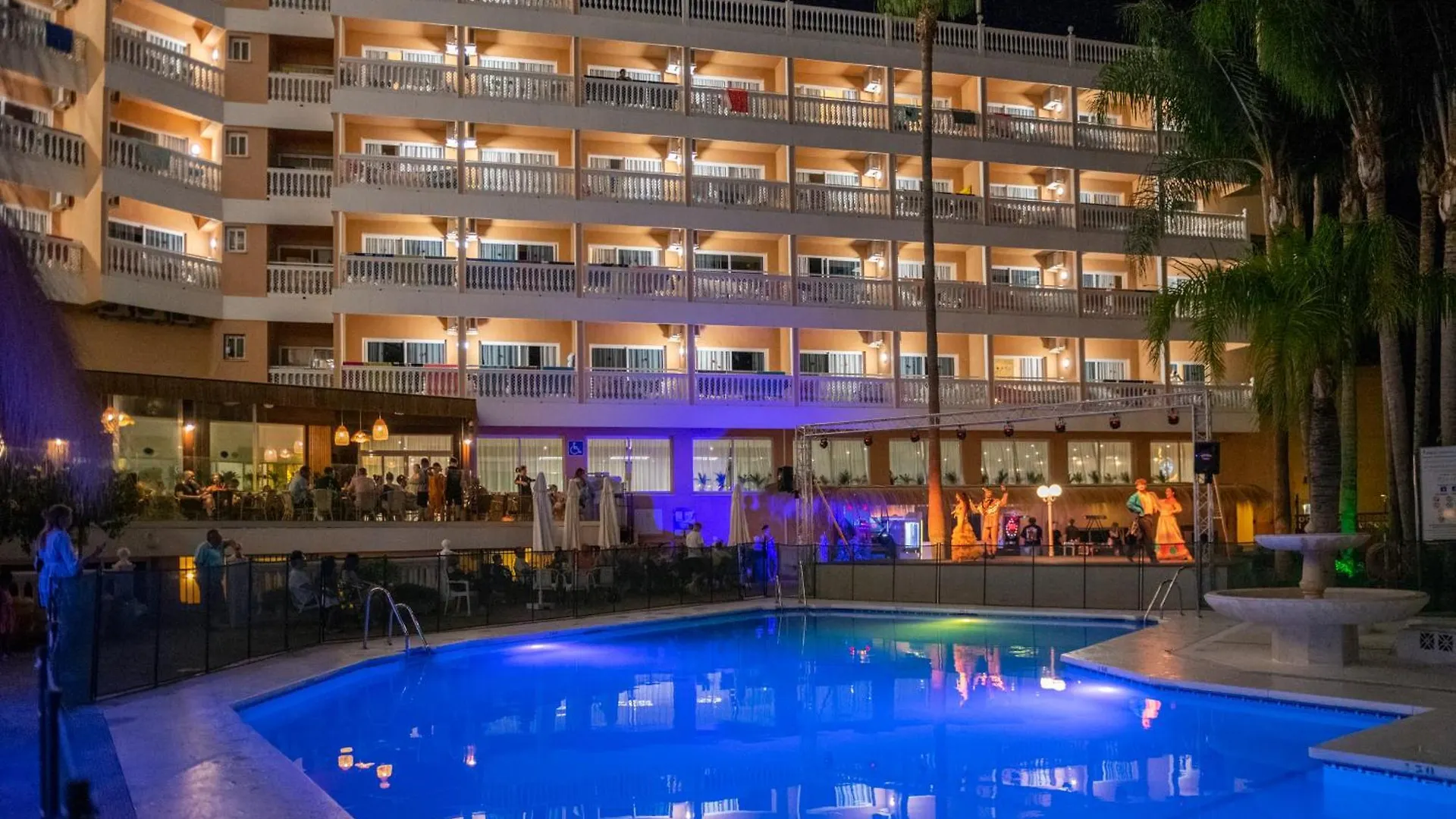 Hotel Parasol By Dorobe Torremolinos