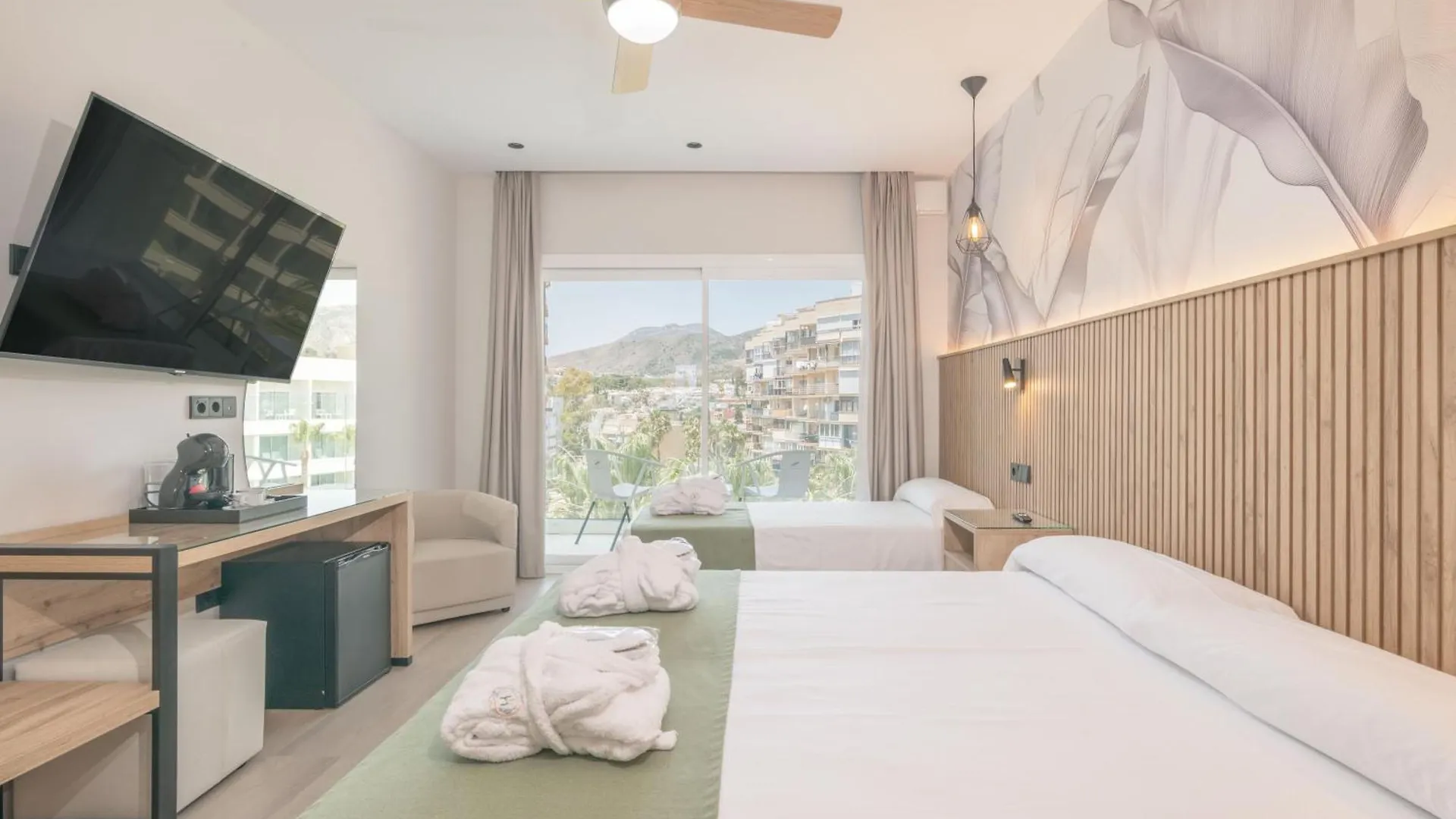 Hotel Parasol By Dorobe Torremolinos 4*,  Spagna