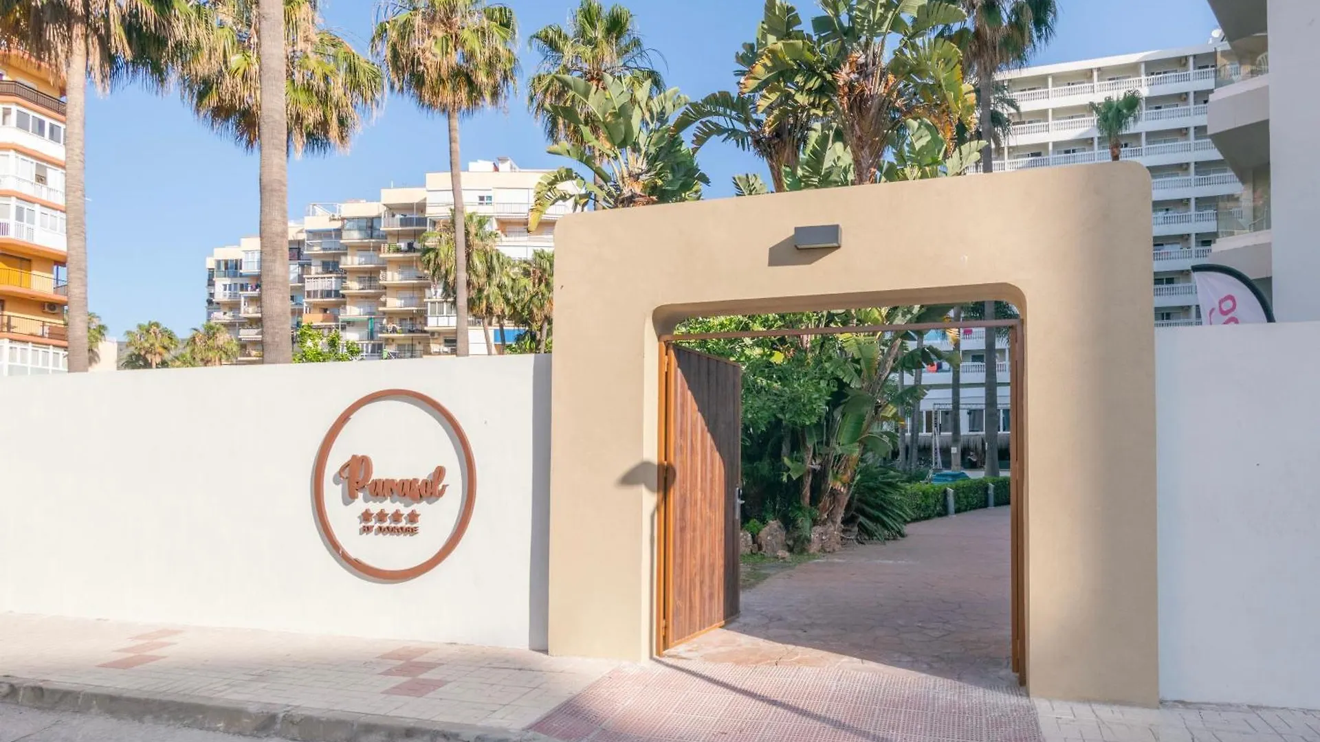 Hotel Parasol By Dorobe Torremolinos